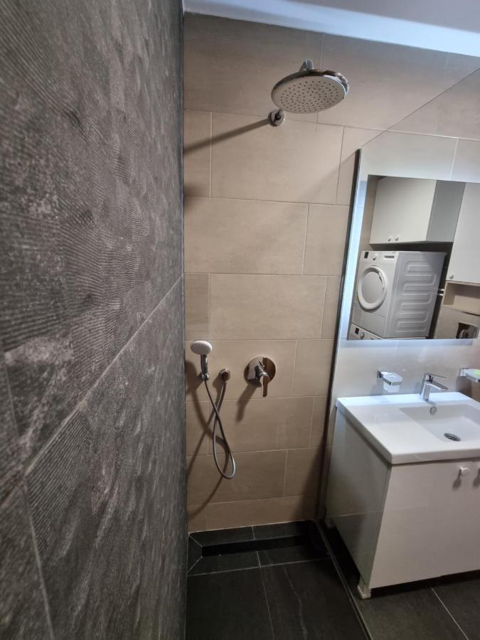 Fantastic New Centre Apartment Podgorica Eksteriør billede